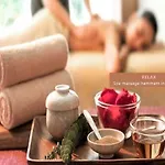 хамам даросо з басейном Aparthotel Kosiv
