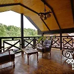 хамам даросо з басейном Aparthotel Kosiv
