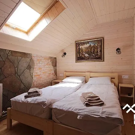 хамам даросо з басейном Kosów