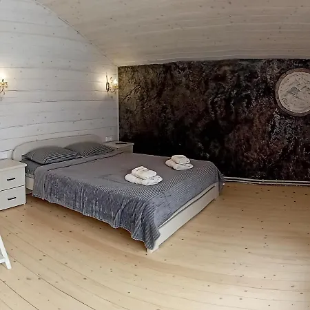 Hotel apartamentowy хамам даросо з басейном Kosów