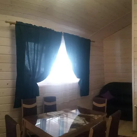 公寓式酒店 хамам даросо з басейном 科索夫