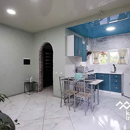 хамам даросо з басейном Kosiv