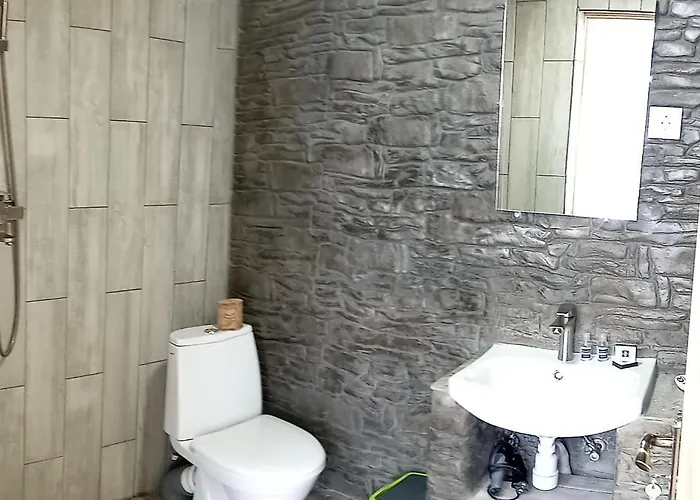 хамам даросо з басейном Hotel apartamentowy Kosów